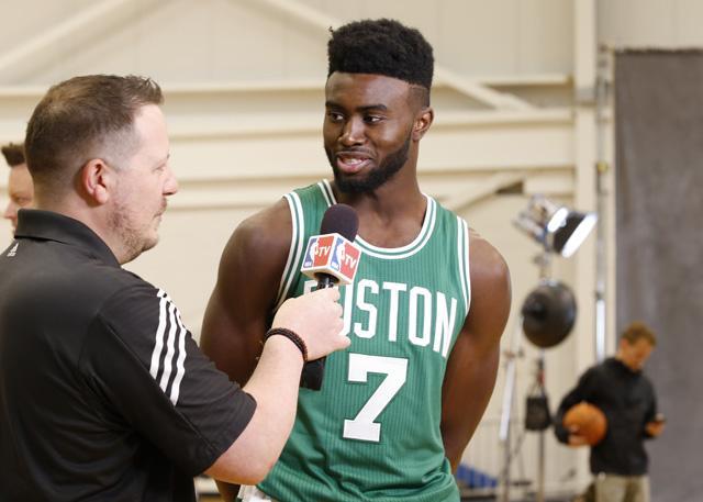 劳让给队友 劳让给队友