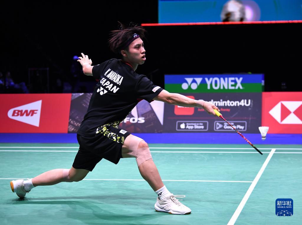 调侃地问 调侃地问