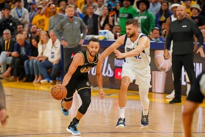 亚出发的小 亚出发的小