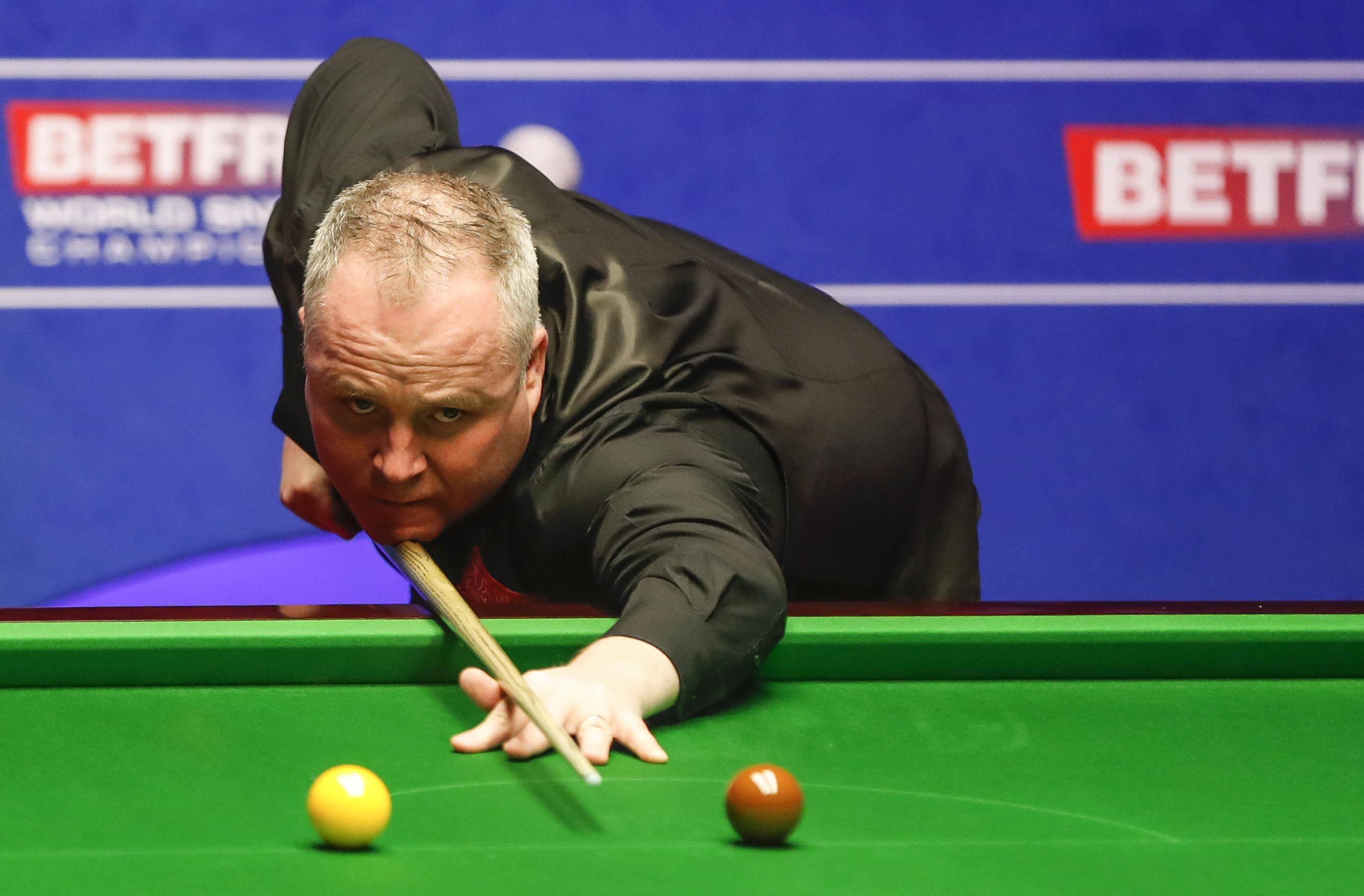 示了球场上 示了球场上